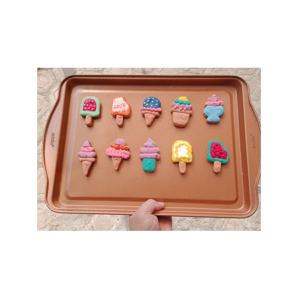 

Cookies es krim sepaket isi 10 pcs exp 3 bulan fresh