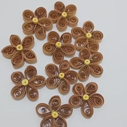 

Aplikasi Paper Quilling - Bunga.. dsb (Dapat 5 pcs)