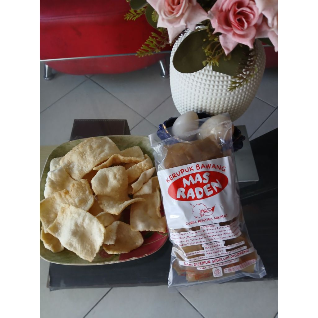 

Kerupuk Bawang Mas Raden