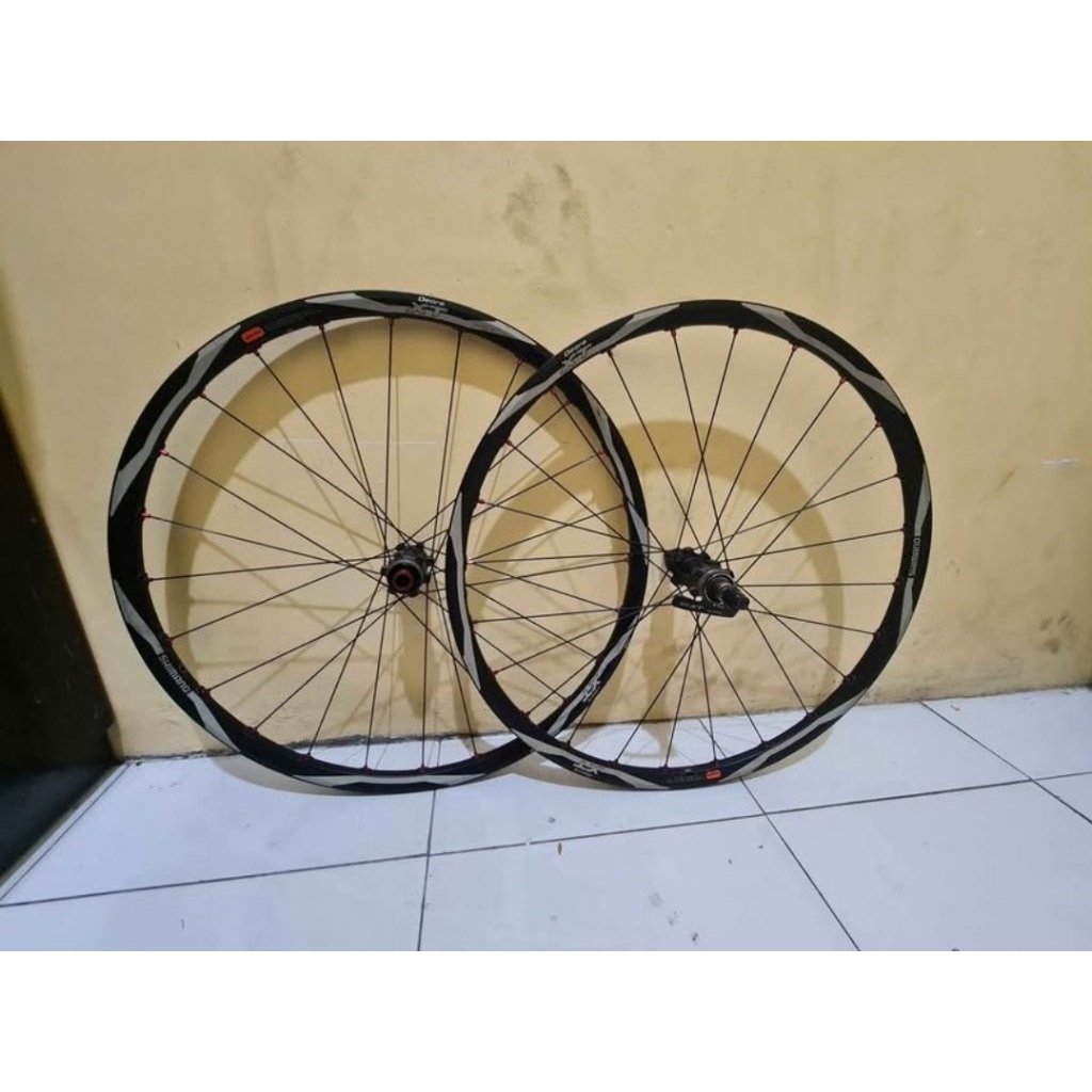 wheelset Shimano deore XT WH-M775 Diameter 26inch disc centerlock