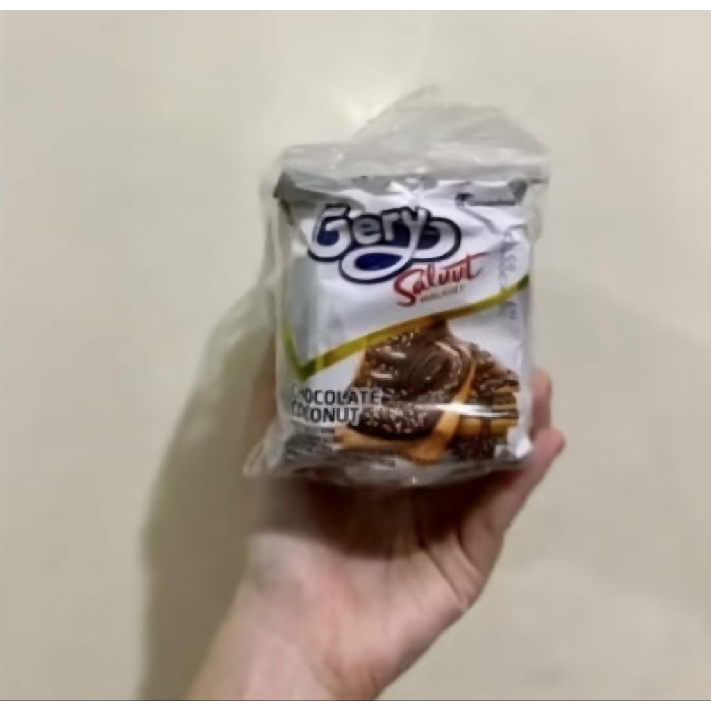 

Gery Salut Malkist Coklat Kelapa