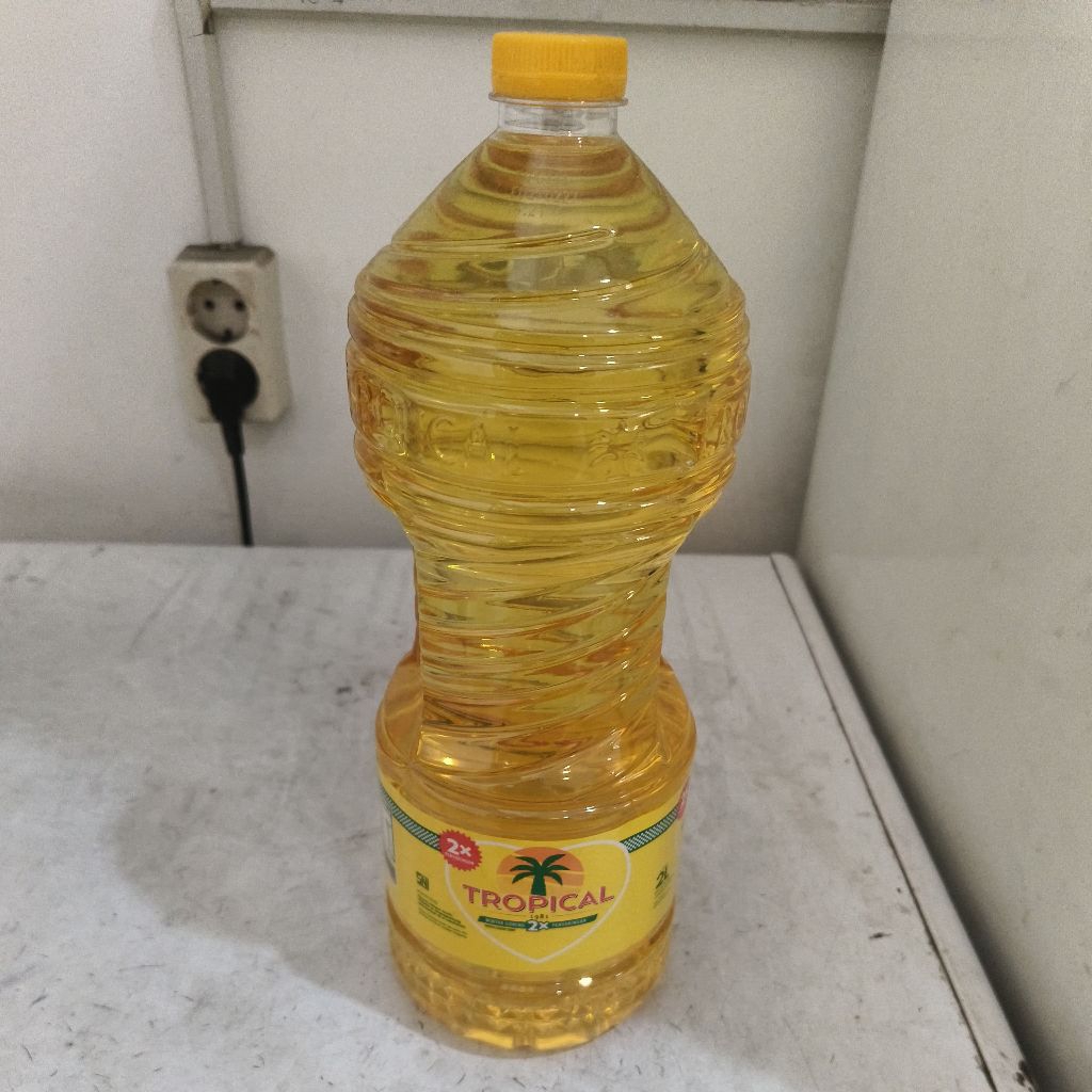 

Minyak Goreng Sawit Tropical Botol 2 Liter