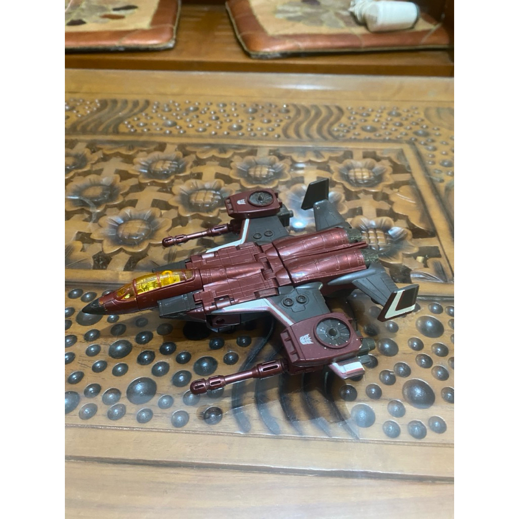 Takara hasbro 2006 transformers deluxe generation thurst