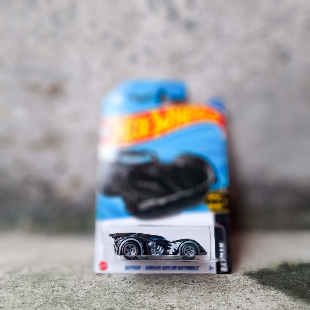 Hot Wheels Batman Arkham Asylum Batmobile