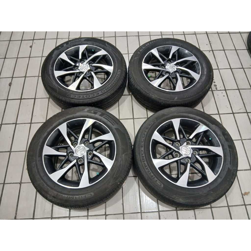 Velg Mobil Second Standar ERTIGA R15 Pcd 5x114,3 + Ban 185 65 R15