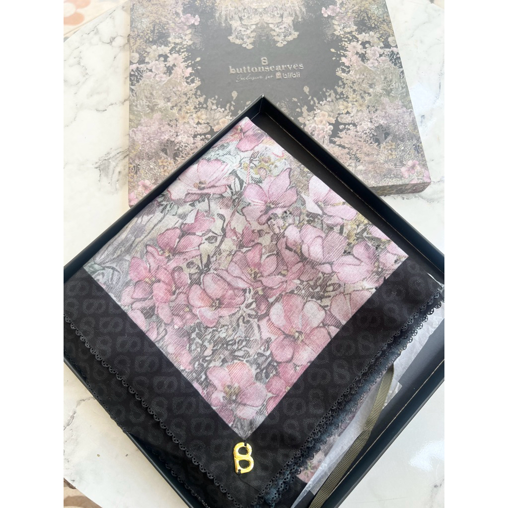 PRELOVED BUTTONSCARVES champ de fleur Black iris