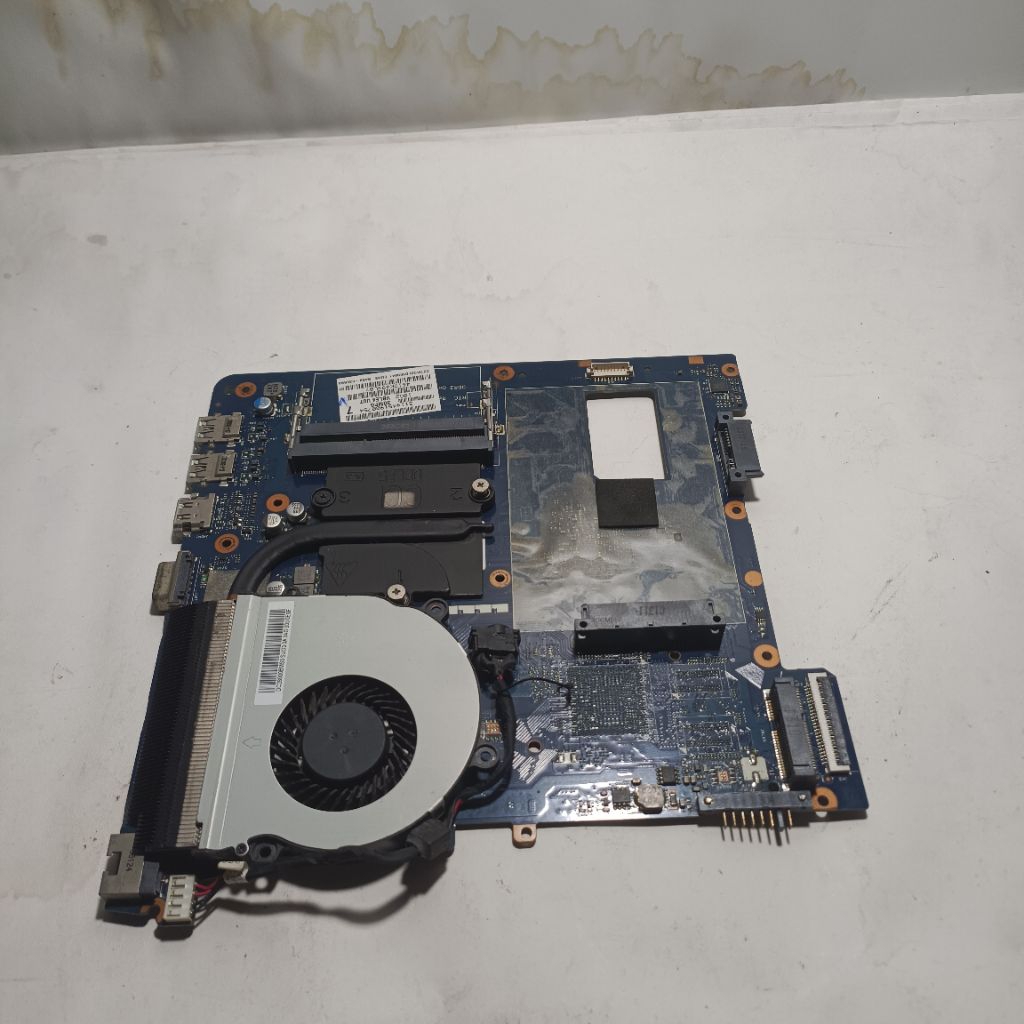 Motherboard Mobo Mesin Laptop Samsung NP355E4X NP355E5C AMD Processor Kode: LA-8868P
