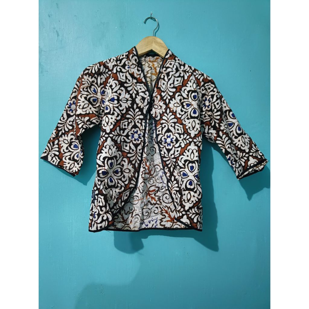 Preloved Baju Outer Batik Atasan Wanita Blazer