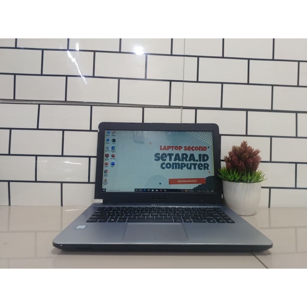 Laptop Asus X441U,Intel Core i3 Gen 6,Ram 8Gb,Ssd 128Gb,Hdd 500Gb