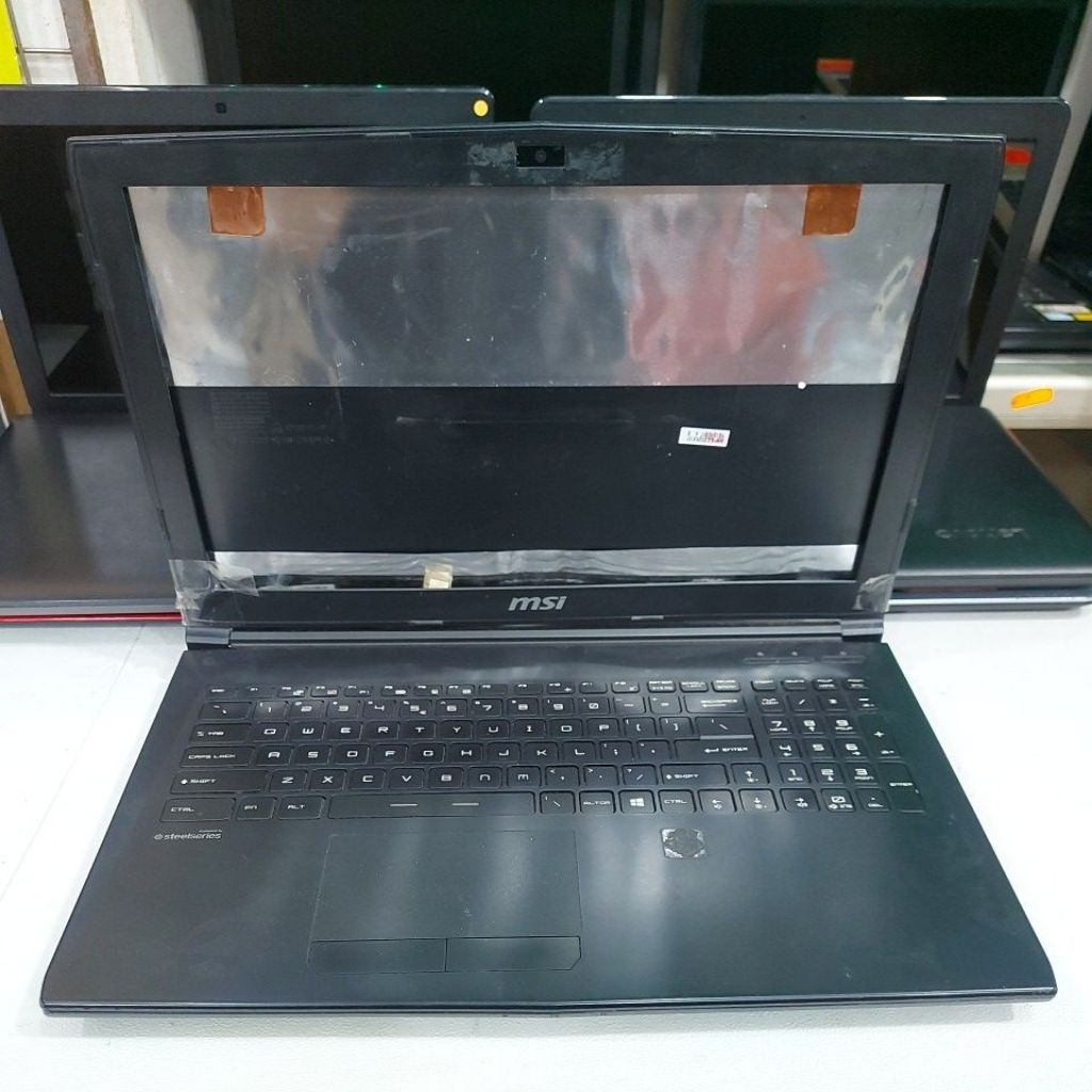 Laptop MSI  MS-16J9 CORE I7 GEN 7 NVIDIA GeForce GTX Jual kondisi seperti ini mati total tanpa lcd t