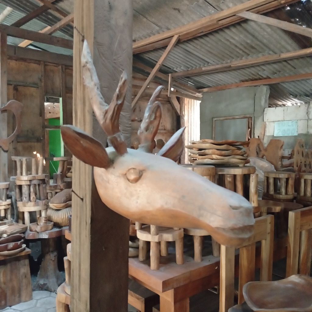 PATUNG KEPALA RUSA TEMPEL DINDING KAYU JATI ASLI