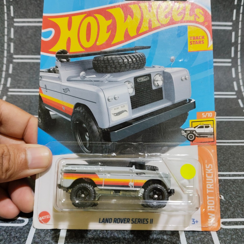 hot wheels land rover series 2 warna silver