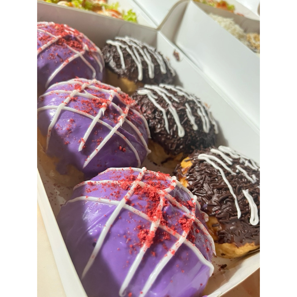 

roti donat isi 6 ( besar) fresh lembut