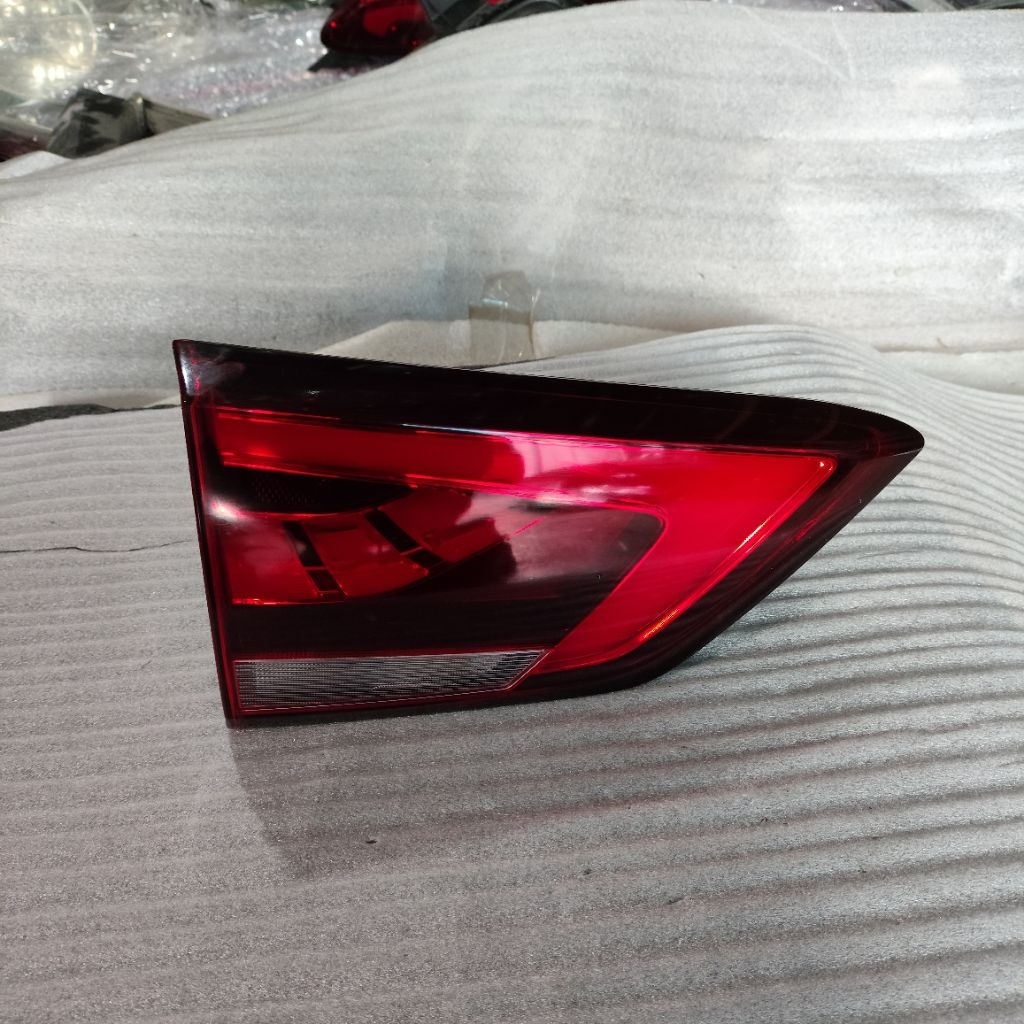 Reflektor Lampu Bagasi MG ZS (MG-ZS) 2020 2021 2022 2024 original kiri