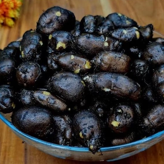

KENTANG HITAM IRENG BULU ORGANIK 1 KG