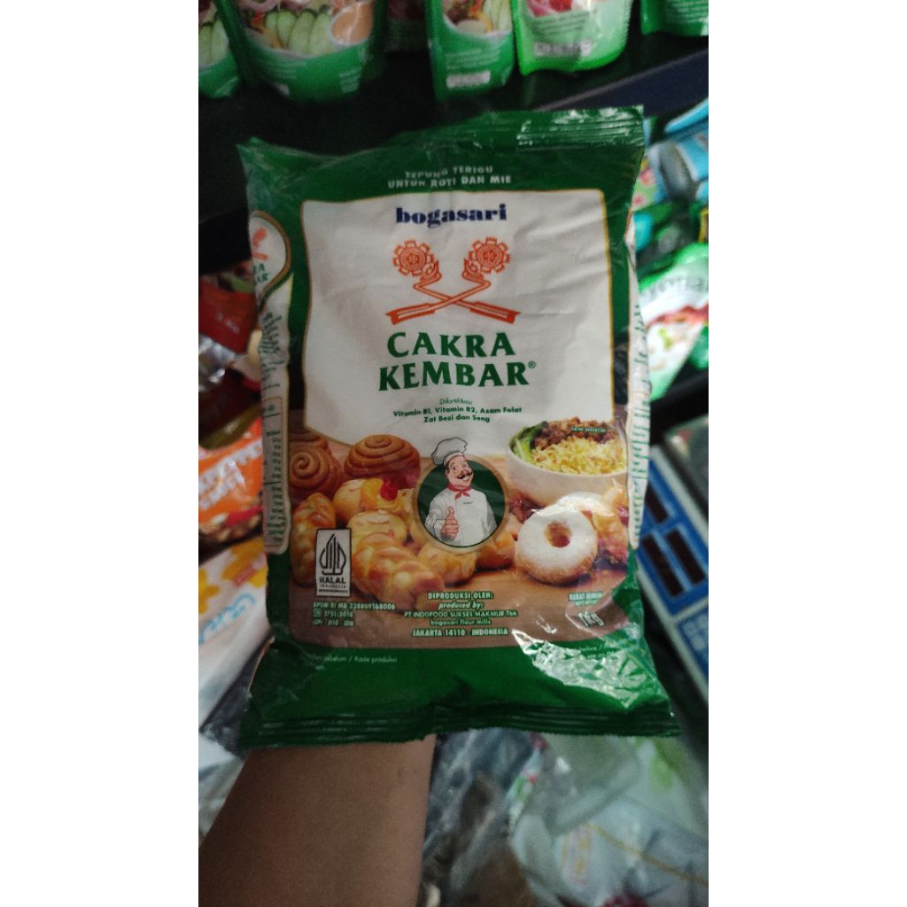 

Tepung protein tinggi Cakra kembar 1kg
