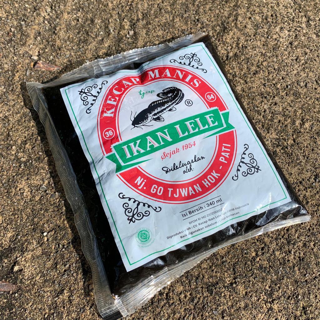 

Kecap Lele Khas Pati Kemasan 340 ML Lezat dan Enak - Kecap Manis Khas Pati