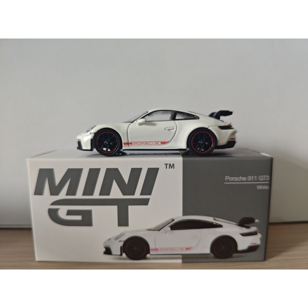 mini gt Porsche 911 (992) gt3 white unsealed