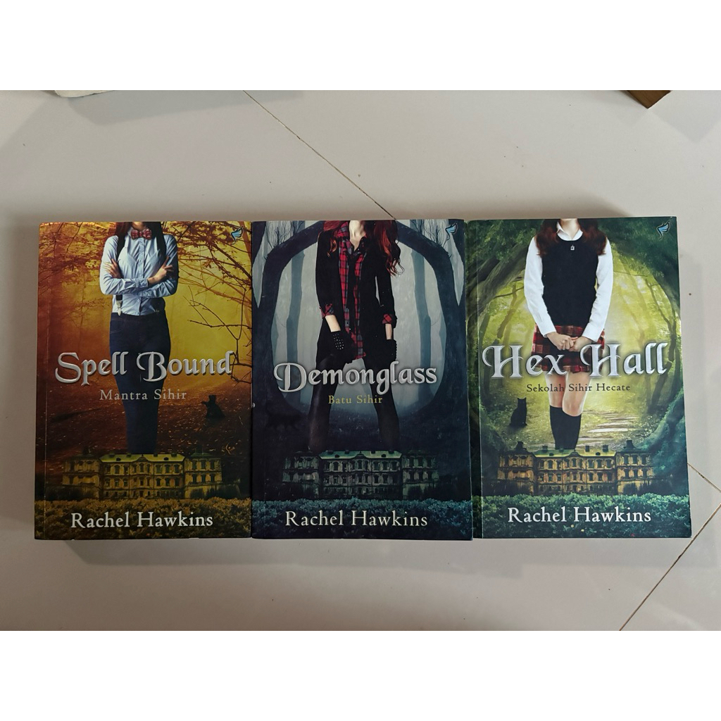 (PRELOVED) Novel Hex Hall set Trilogy