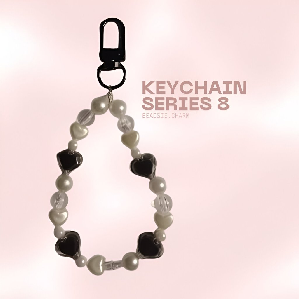 Gantungan Tas Aesthetic Love Beads Hitam Putih | Keychain Lucu