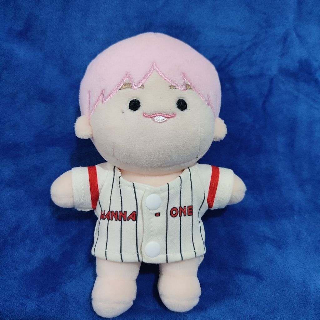KANG DANIEL DOLL 20CM / KANG DANIEL FANSITE DOLL 20CM