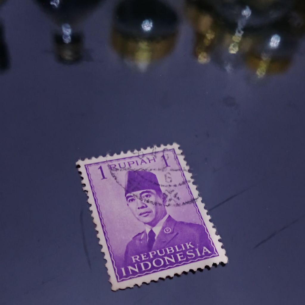 

prangko soekarno bekas pakai