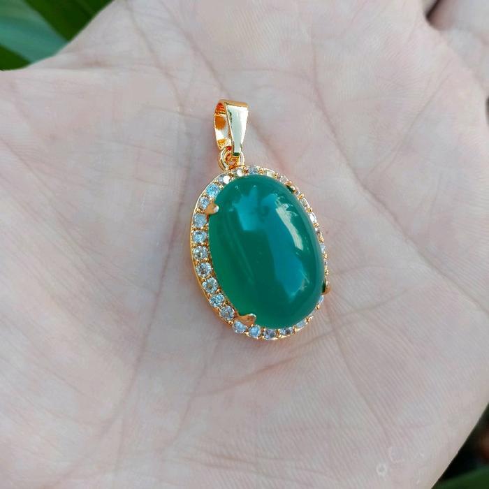 Liontin Batu Bacan Natural Bacan Hijau Garut