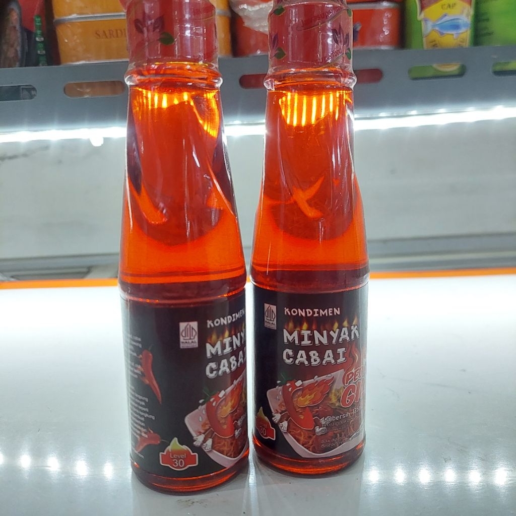 

Minyak cabai/ kondimen minyak cabai level 30/minyak cabai premium/Cod