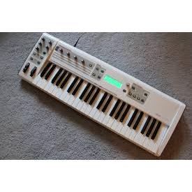 KEYBOARD MIDI CONTROLLER M-AUDIO AVID VENOM  99005287312 ORIGINAL / Baru M-Audio Synthesizer Avid Ve