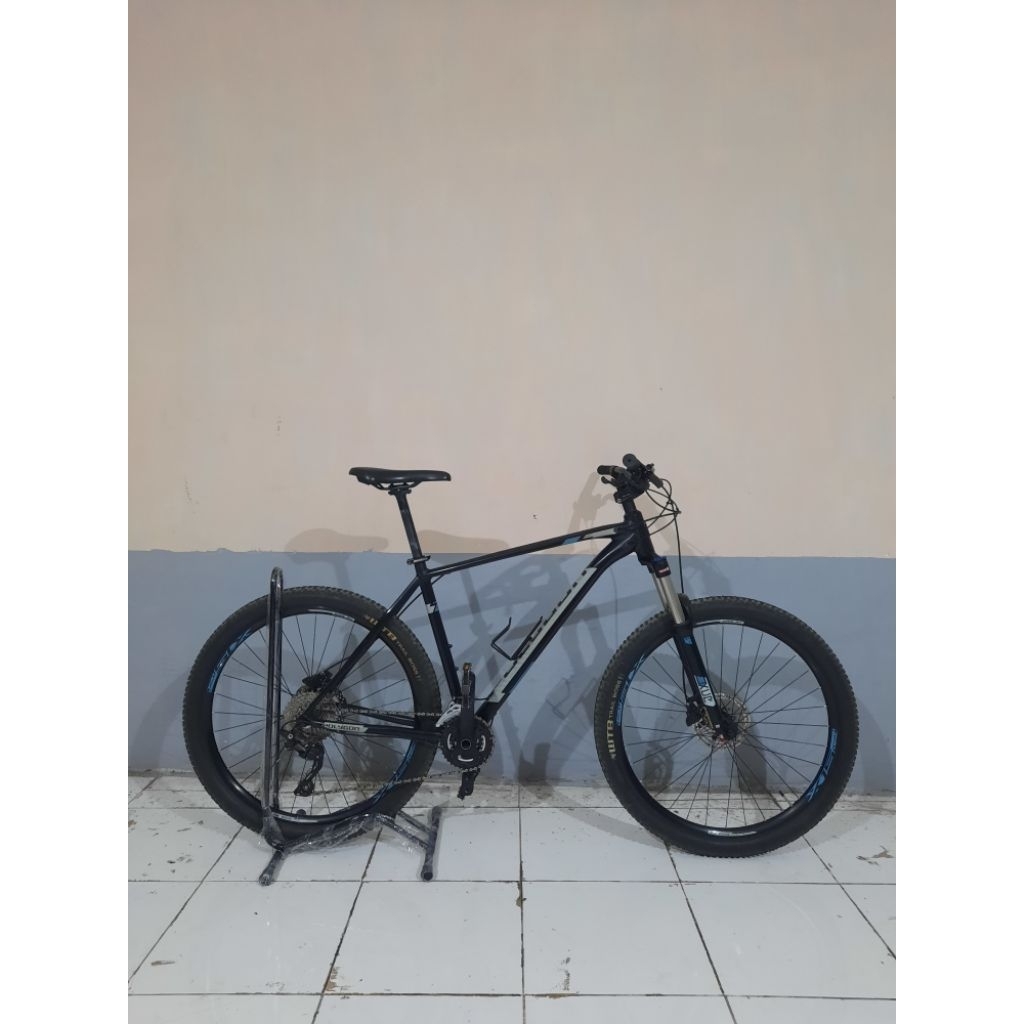 POLYGON XTRADA 6 TAHUN 2020