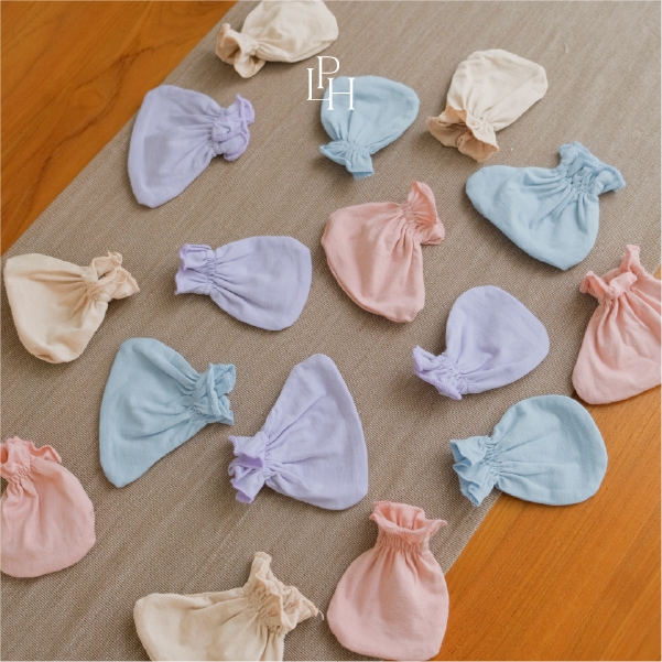 Little Palmerhaus Mitten & Booties (Sarung Tangan dan Sarung Kaki Bayi)
