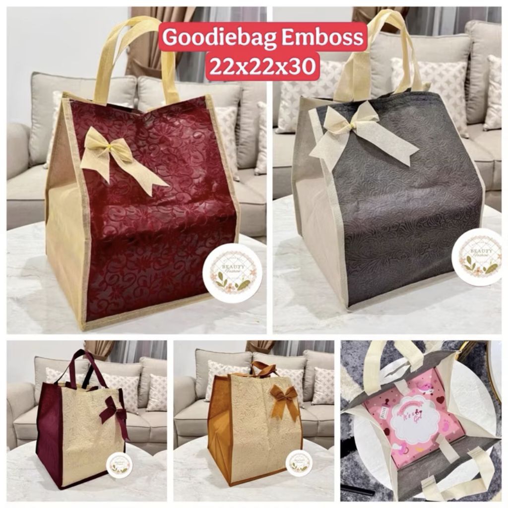 

Tas goodiebag hampers/spoundbound/mika bening/tas serut pouch murah. Harga 1an