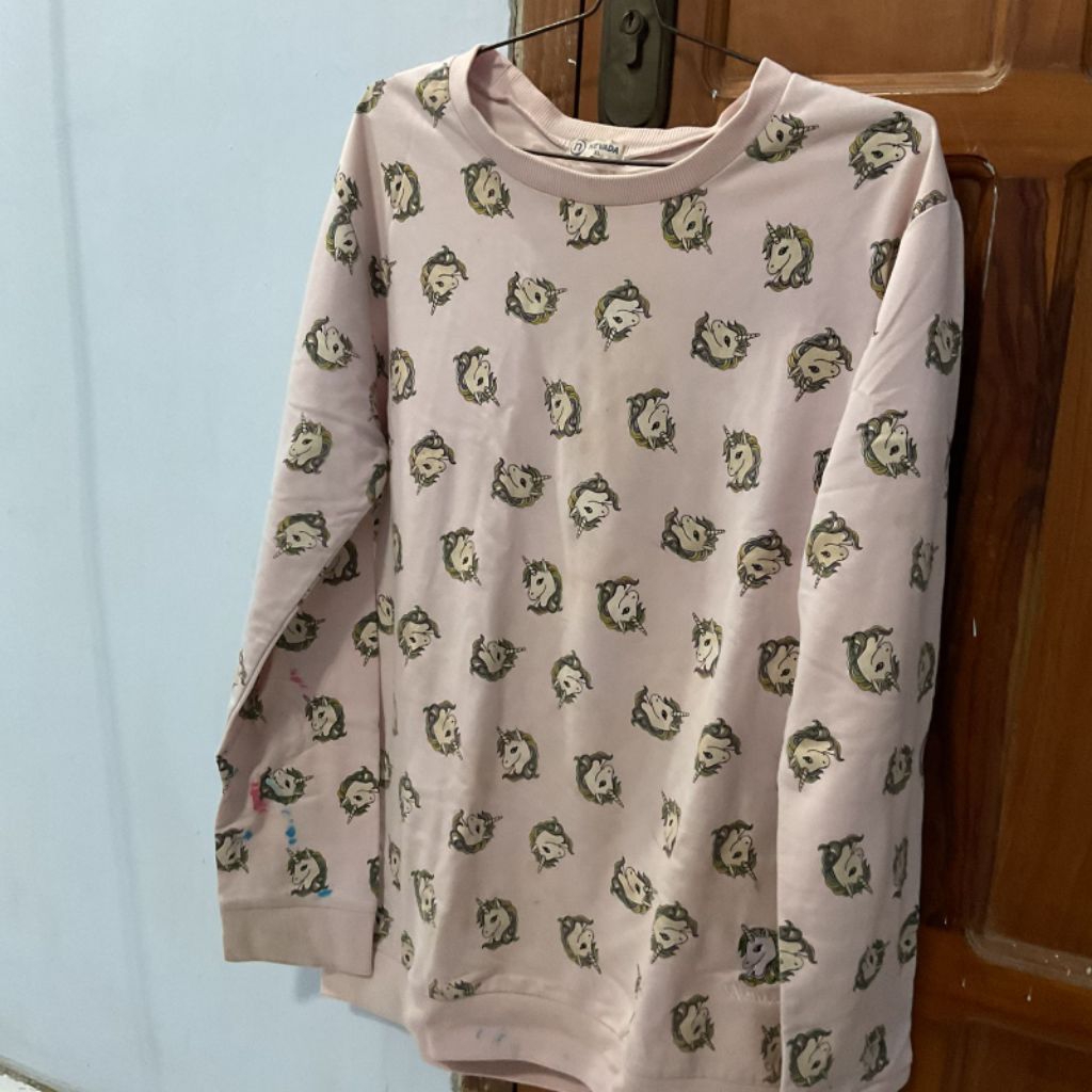 preloved sweater nevada