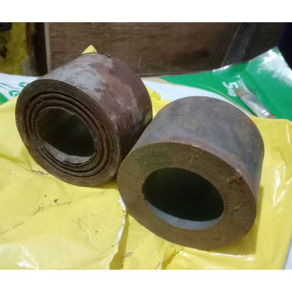 KERN BEKAS STAVOLT COREN BESI BULAT DIAMETER 9,8CM LOT 2PCS