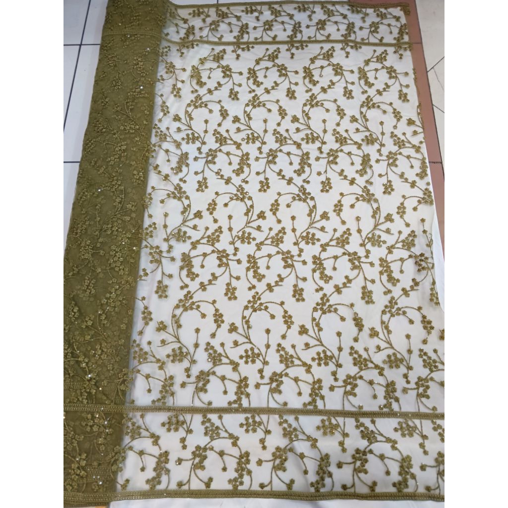 Kain tile premium motif bunga