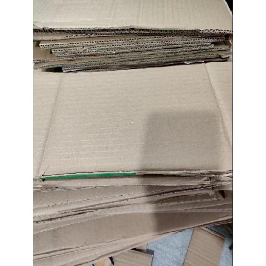 

kardus pengaman tambahan agar paket aman terlindungi