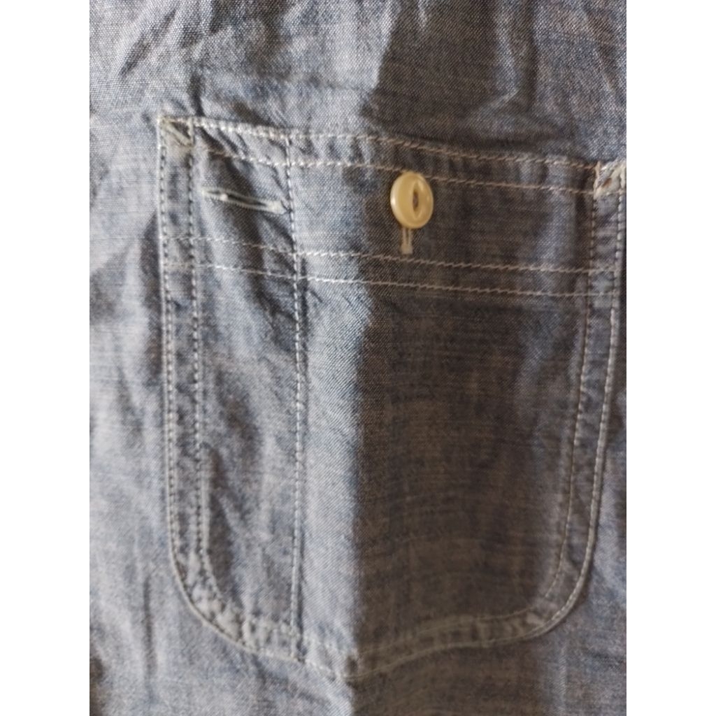 Kemeja Uniglo dan TM. Lewin