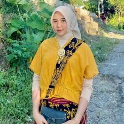 Baju adat lombok lambung Sasak viral warna kuning