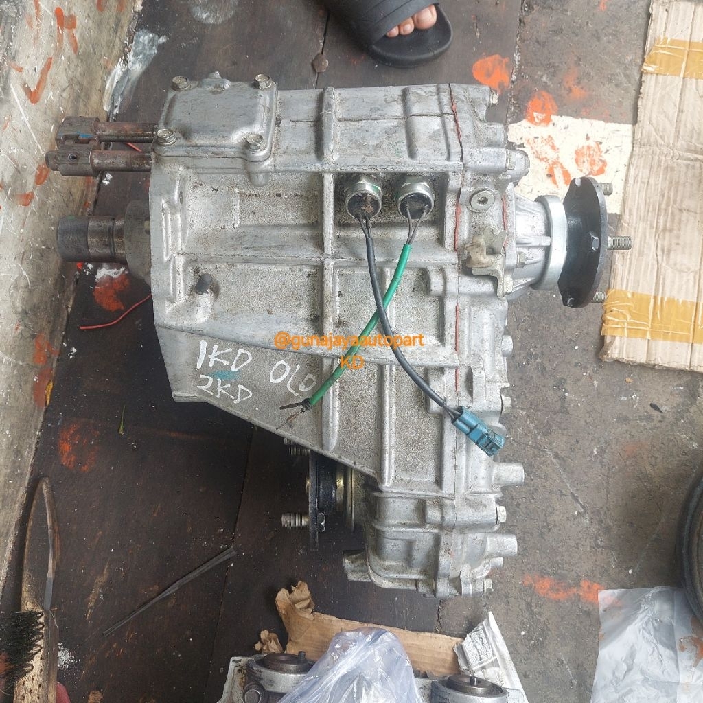 gearbox transfercase tc 4x4 4wd toyota fortuner hilux diesel 2.5 2kd vnt original copotan garansi
