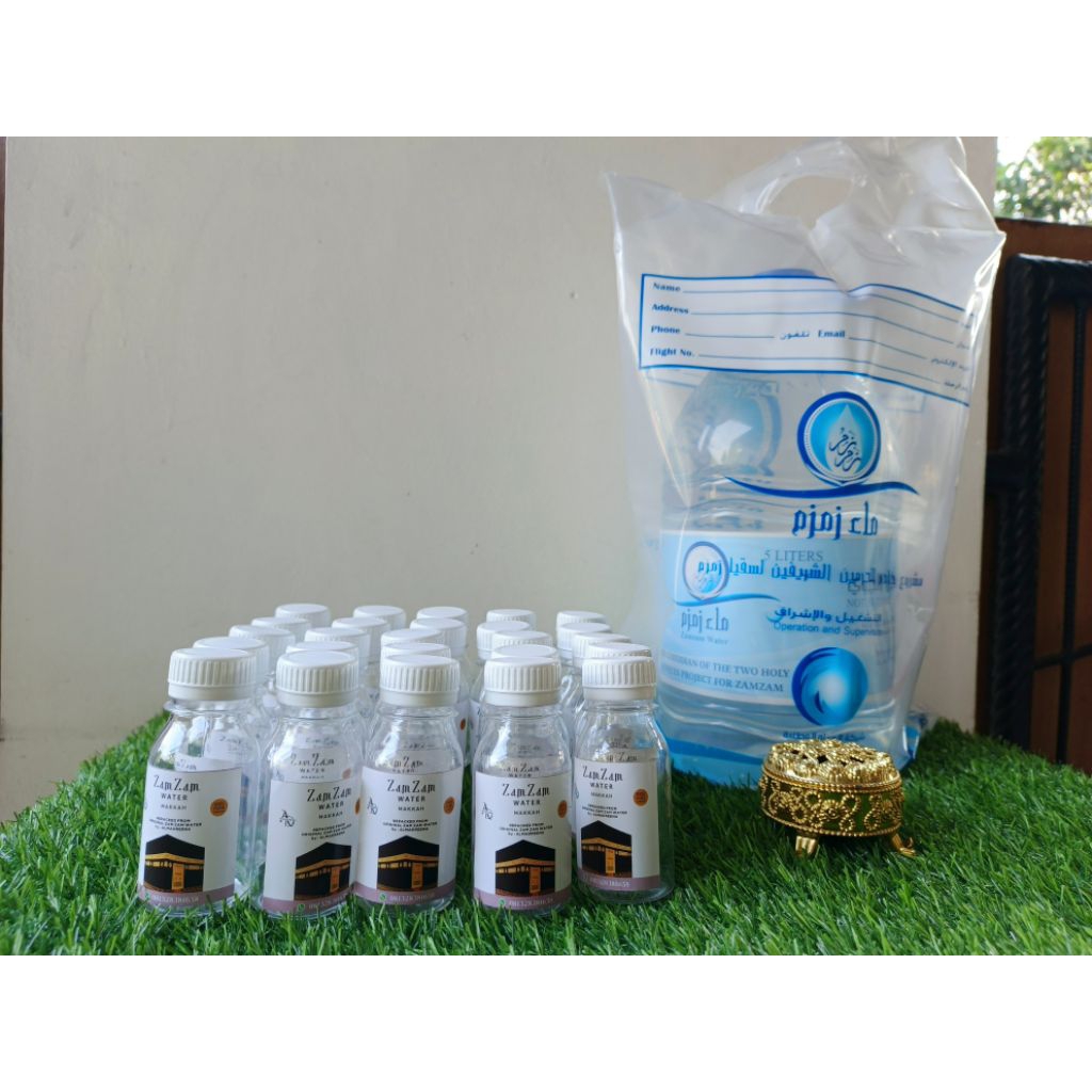 

Air zam zam Botol Oleh oleh Umroh & Haji 100 ml