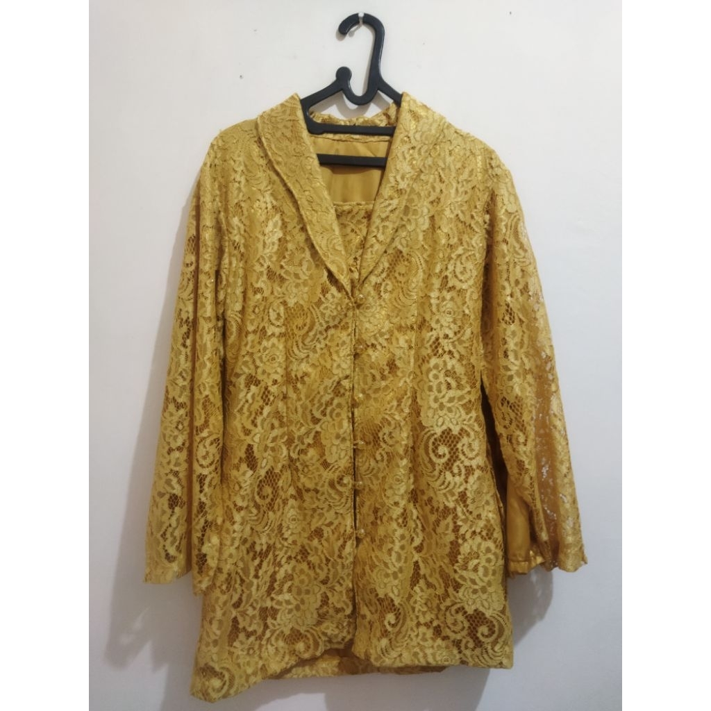 PRELOVED - Kebaya Atasan Brokat Gold
