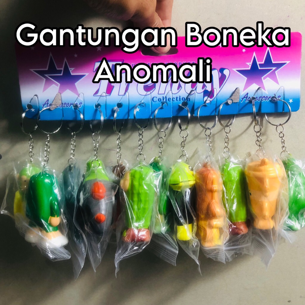 Gantungan Anomali Boneka Busa