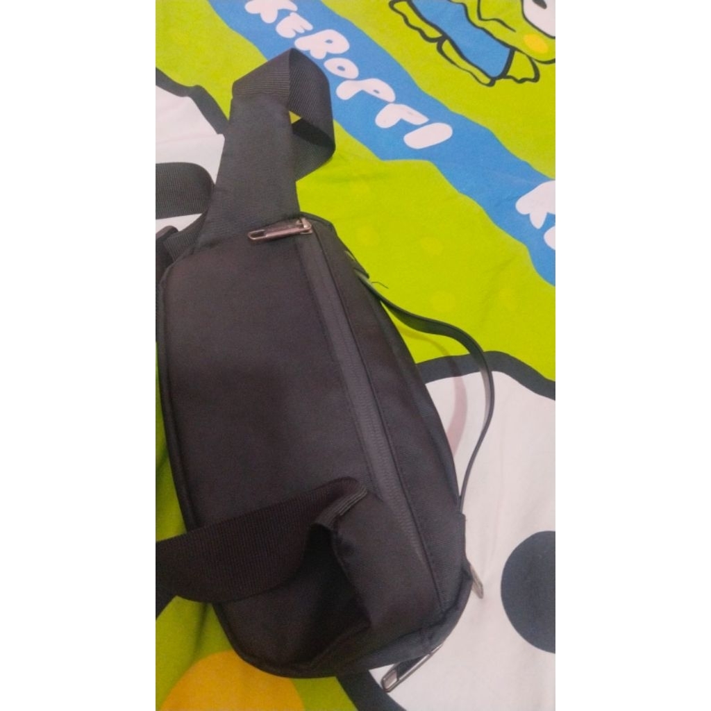 Tas selempang merk polo land