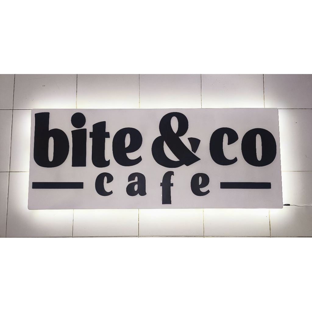 custom logo huruf timbul kayu led