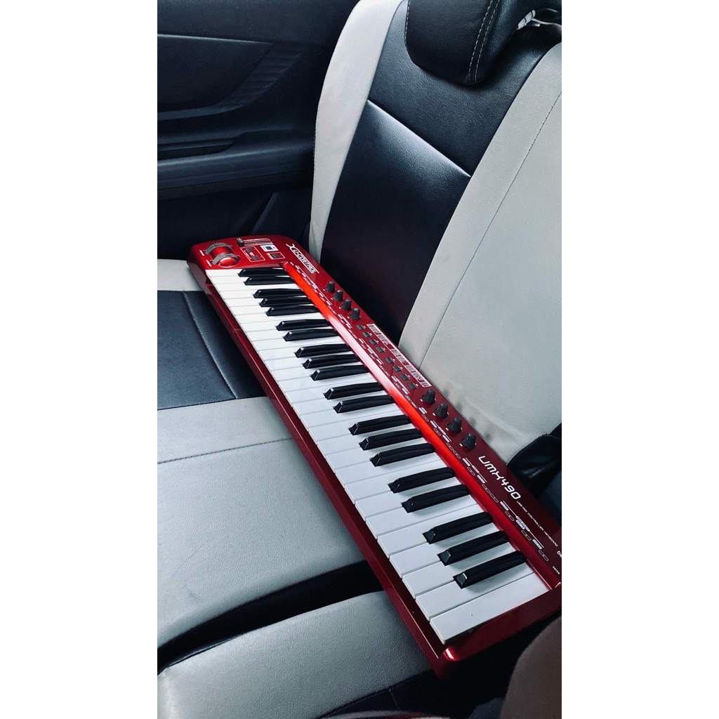 midi controller behringer