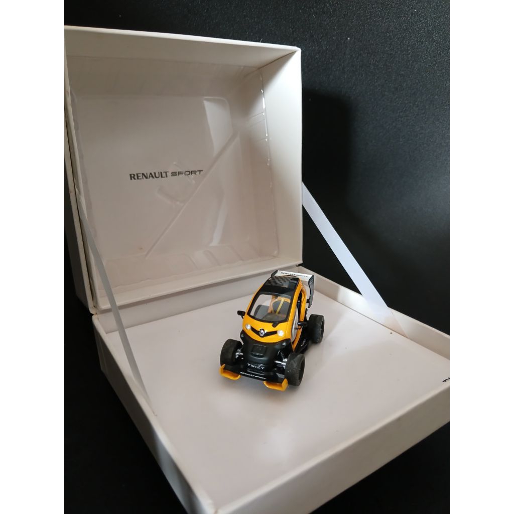 Miniature Renault Twizy 1:43