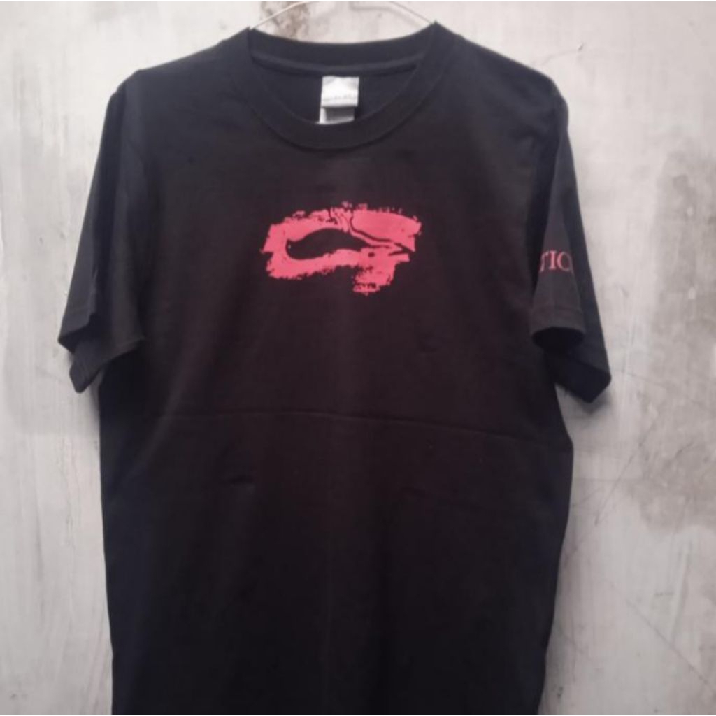 Kaos T-shirt Atticus Clothing Company Mark 2003