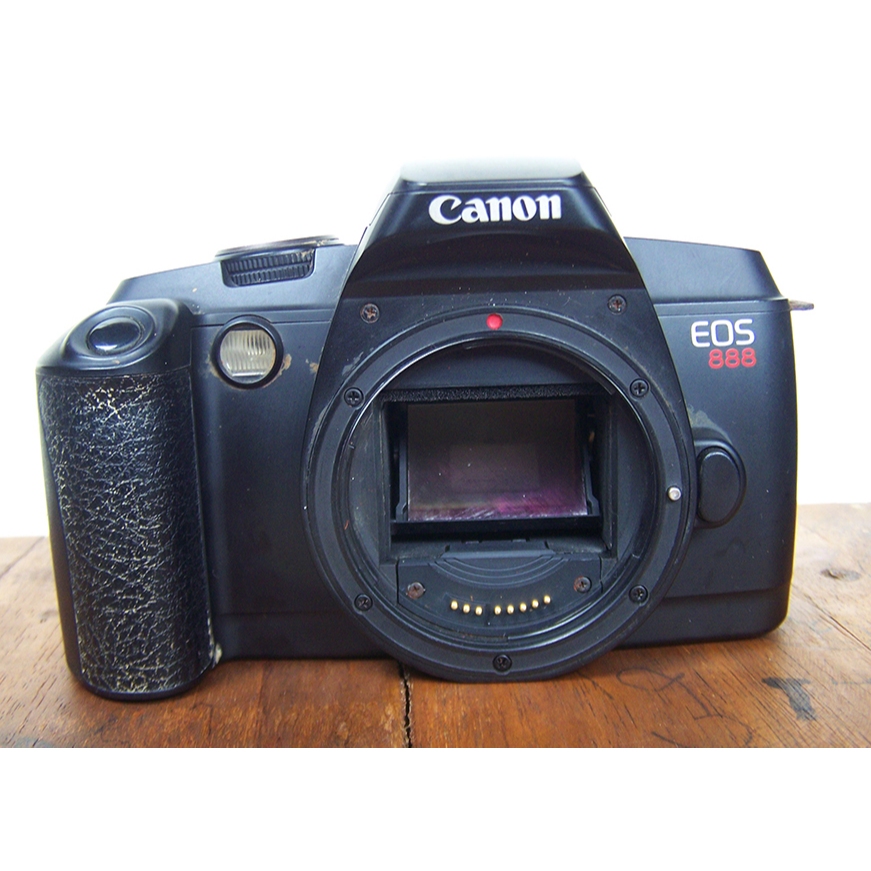 bangkai kamera analog jadul -CANON eos 888  -*00606*