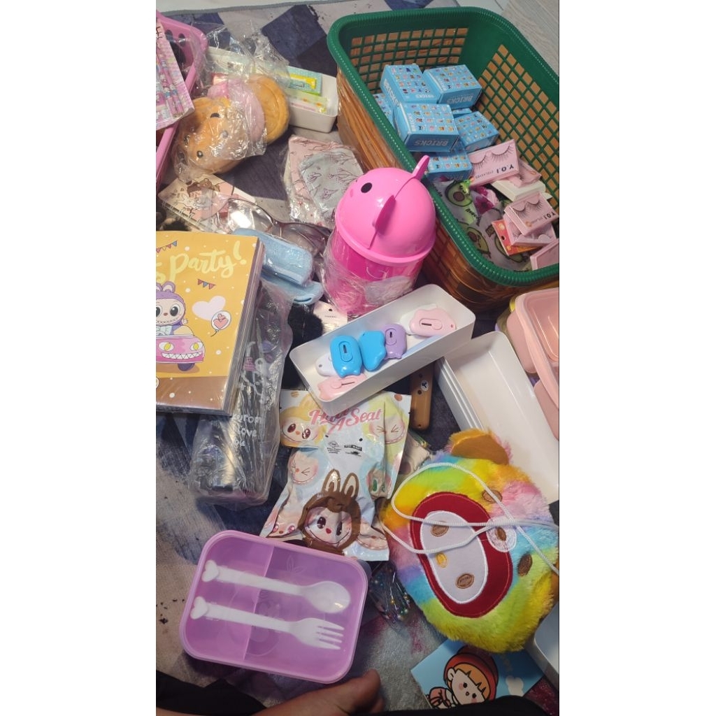 

10 kertas 10 barang