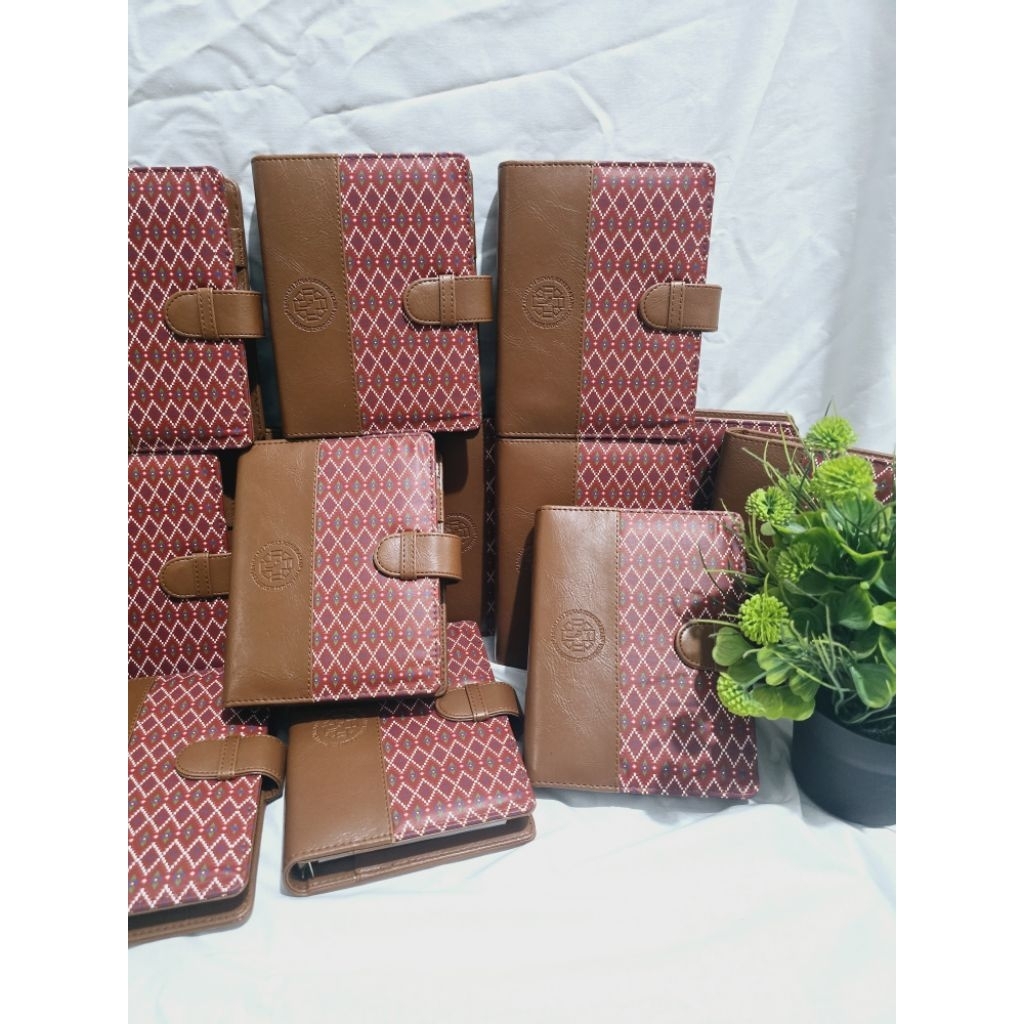 

Buku agenda custom batik /agenda custom/buku custom/buku sovnir